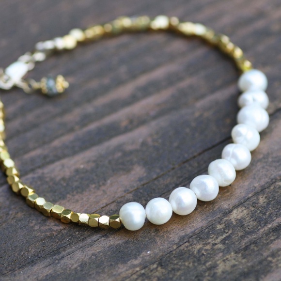 Adjustable Handmade Natural Pearl Bracelet in 18K Yellow Gold Vermeil - Picture 2 of 5